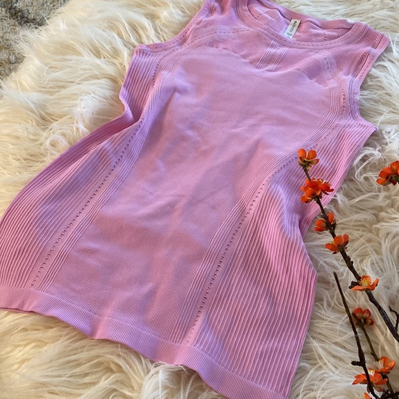 ATHLETA gorgeous tank top - Picture 2 of 11